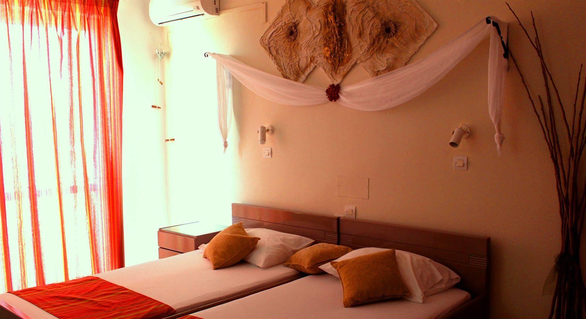 Silver Sun Studios & Apartments Malia Esterno foto